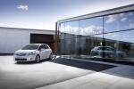 Toyota Auris HSD 2010 года